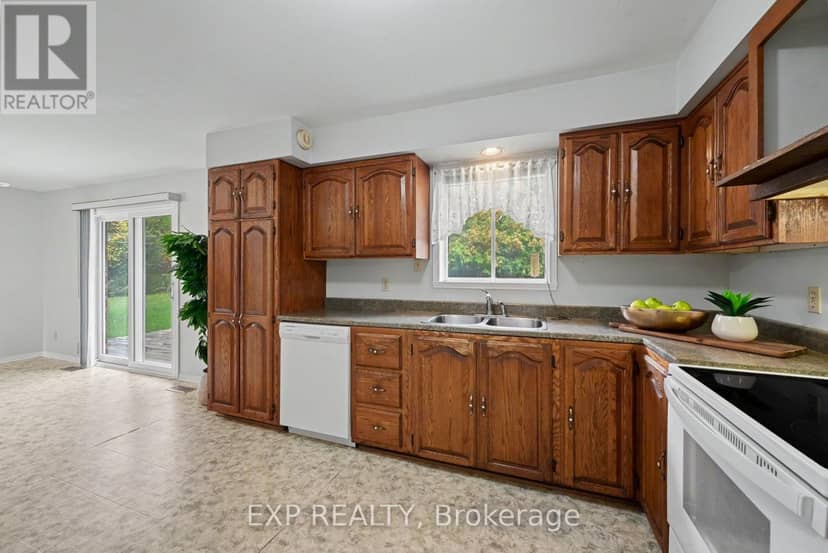 16719 Myers Road — photo 9 of 32