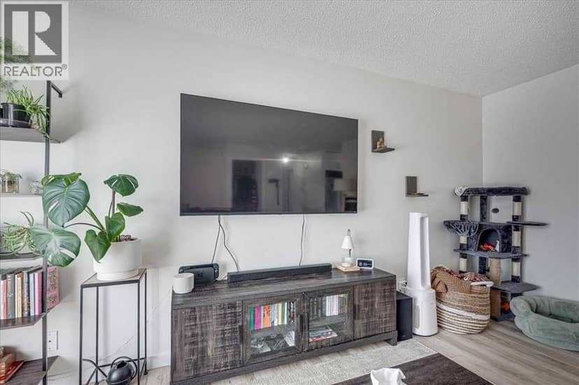 22 Greenham Drive — photo 10 of 38