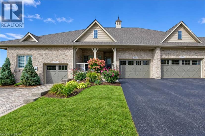 222 CHESTNUT HILL Crescent — photo 1 of 40
