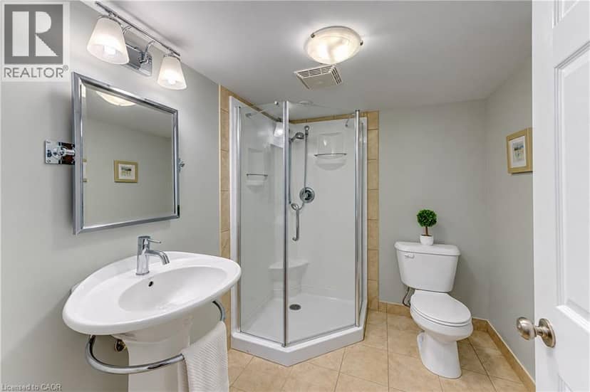 222 CHESTNUT HILL Crescent — photo 36 of 40