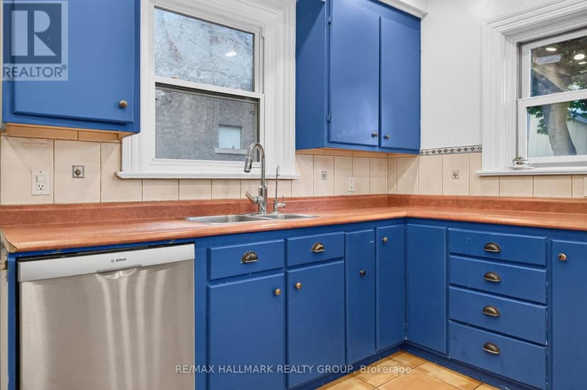 182 Pretoria Avenue — photo 18 of 40
