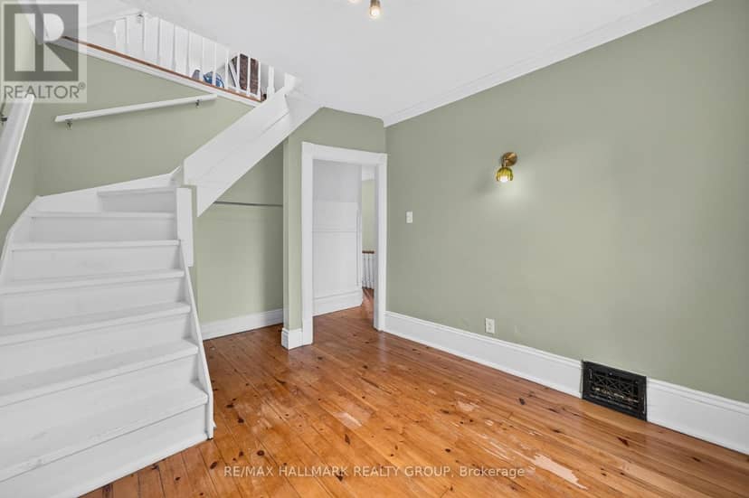 182 Pretoria Avenue — photo 34 of 40