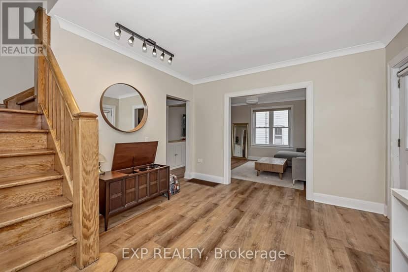 11505 Queen Street — photo 11 of 40