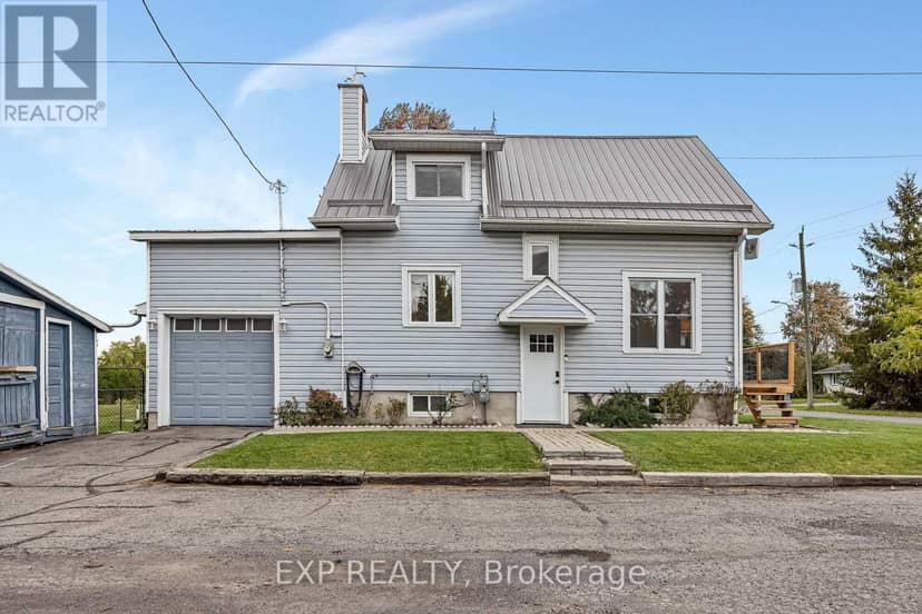 11505 Queen Street, North Dundas, photo 2