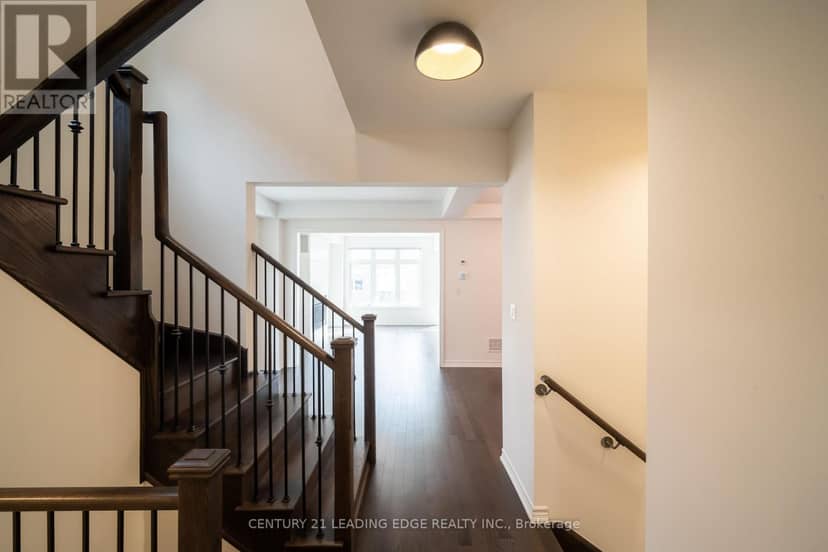 103 Kentledge Avenue, East Gwillimbury, photo 6