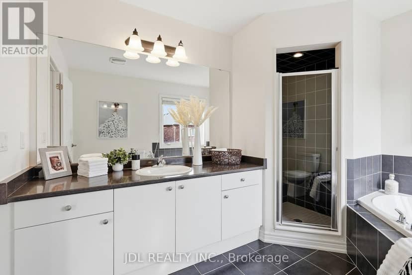 15 Beacon Point Street — photo 31 of 40