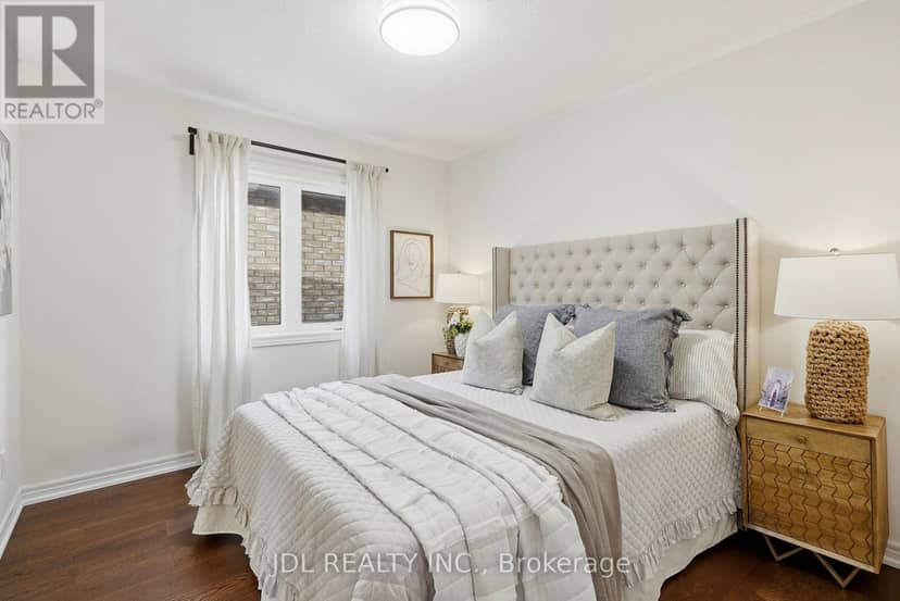 15 Beacon Point Street — photo 35 of 40