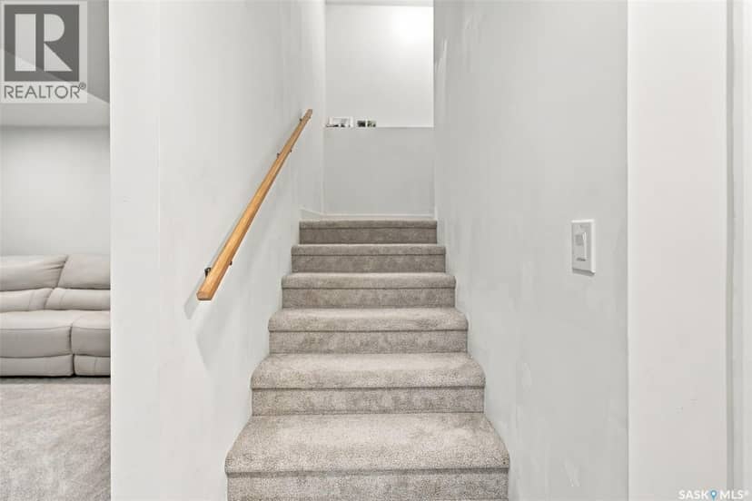 707 Underhill LANE — photo 33 of 40