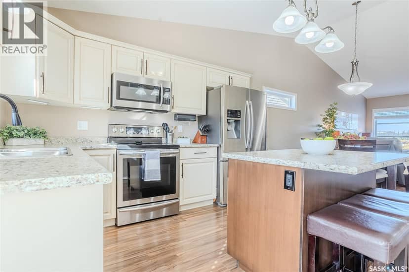 622 Rosewood BOULEVARD W — photo 14 of 40
