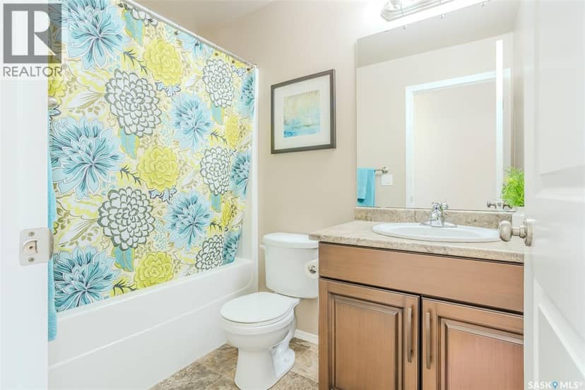 622 Rosewood BOULEVARD W — photo 17 of 40