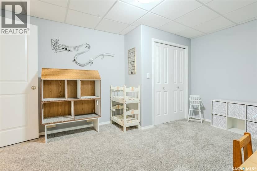 622 Rosewood BOULEVARD W — photo 28 of 40
