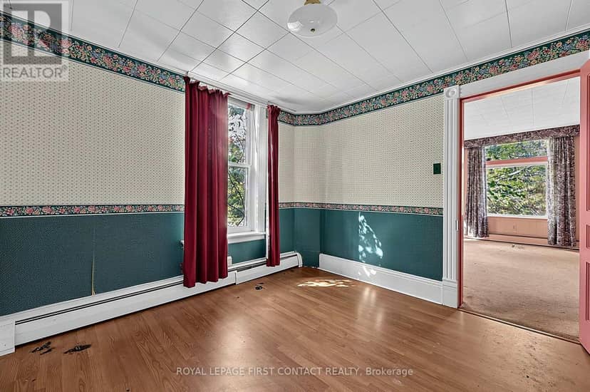 43 Fittons Road W — photo 25 of 40