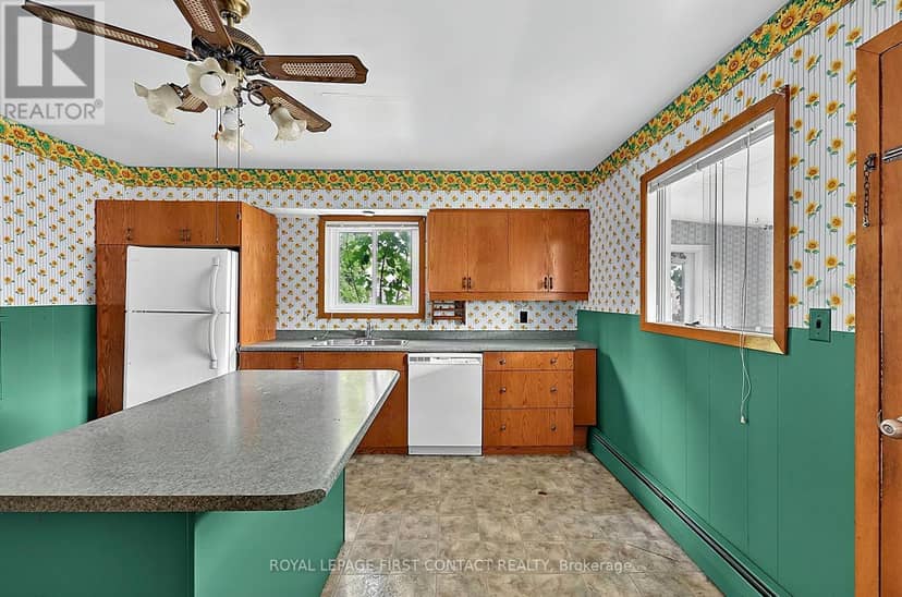 43 Fittons Road W — photo 14 of 40