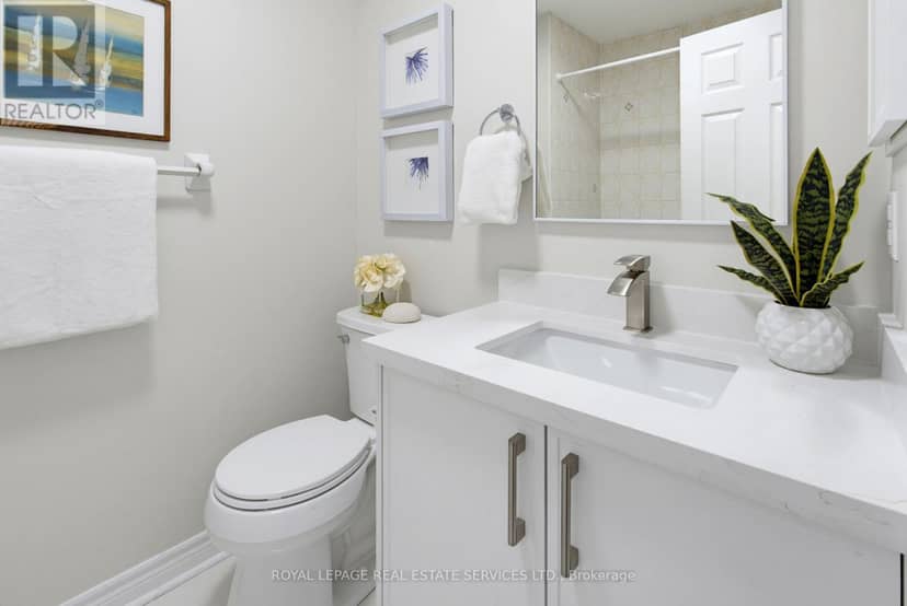 5582 Kimmeridge Gate — photo 32 of 37