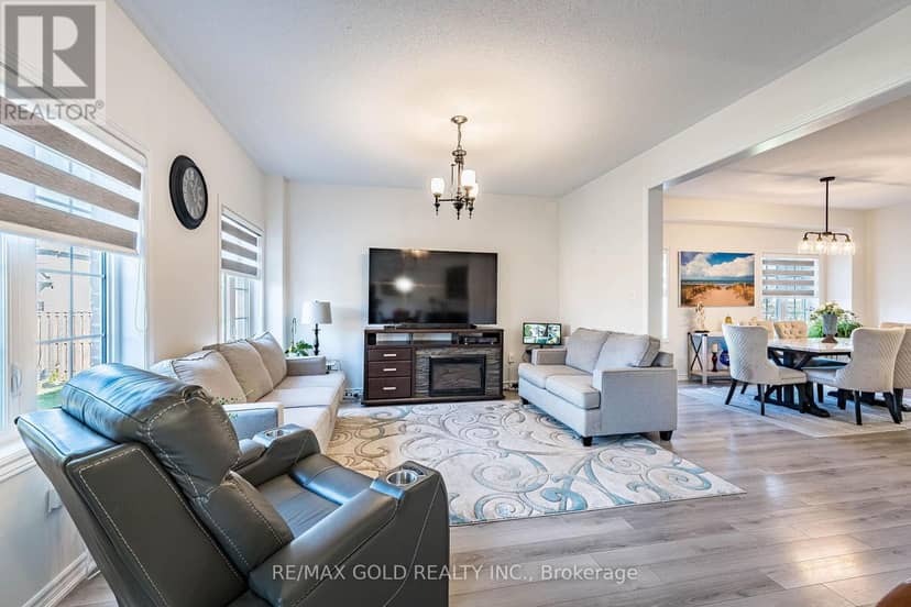298 Ridley Crescent — photo 18 of 40