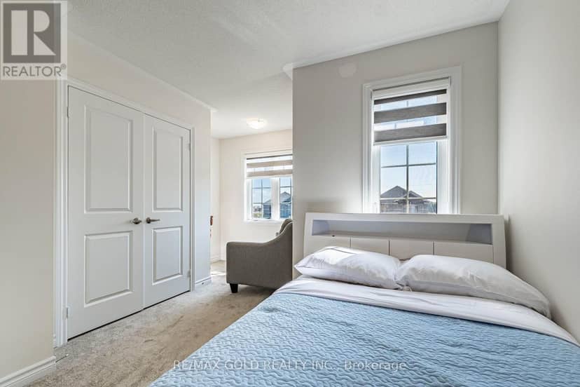 298 Ridley Crescent — photo 24 of 40