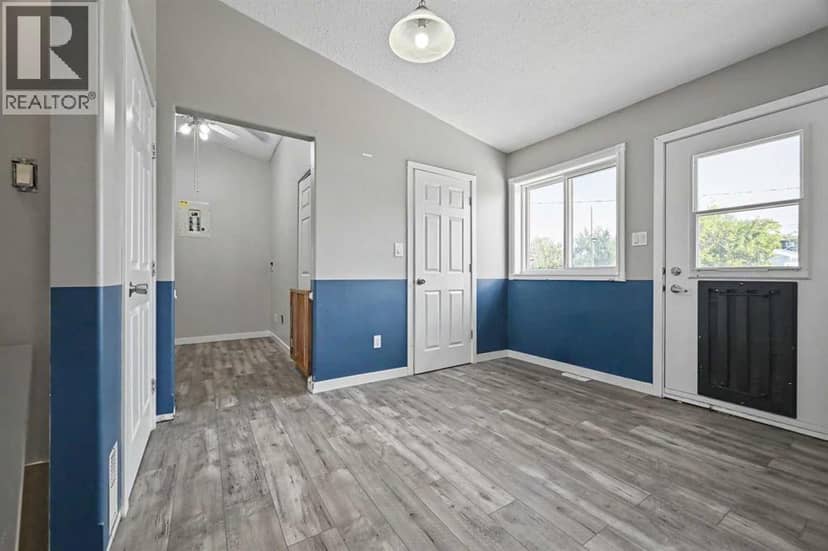 5003 46 Street — photo 21 of 24