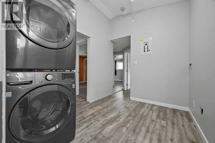 5003 46 Street — photo 11 of 24