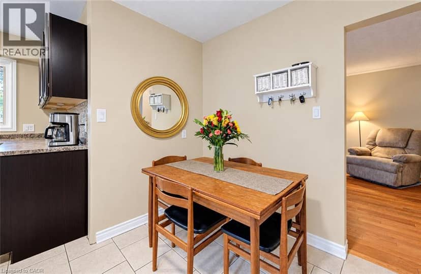 104 WEICHEL Street — photo 16 of 40