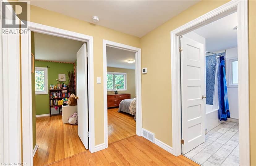 104 WEICHEL Street — photo 17 of 40