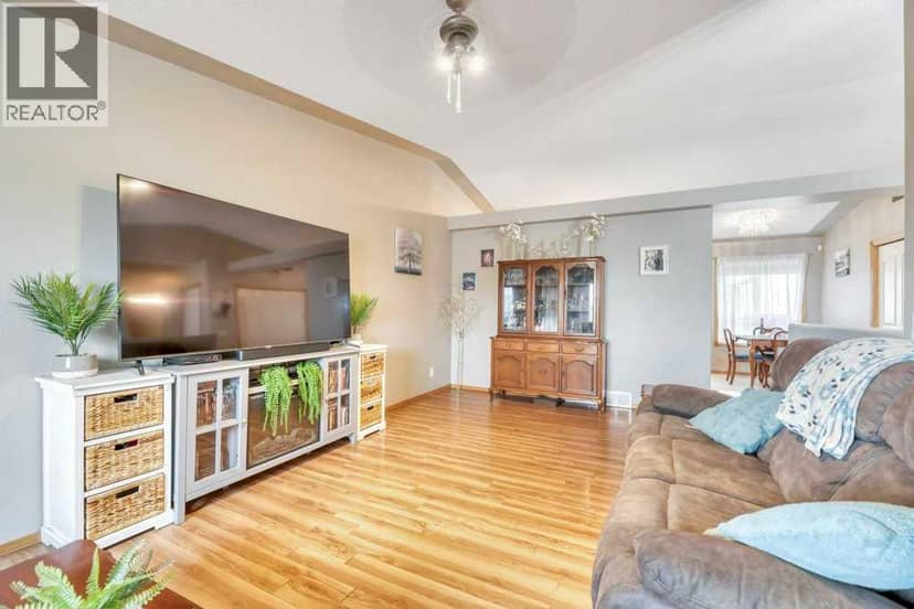 1907 Strathcona Terrace — photo 21 of 40