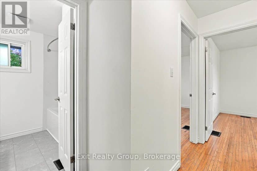 5 Flint Drive — photo 15 of 40