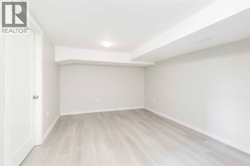 2835 11 Avenue S — photo 19 of 34