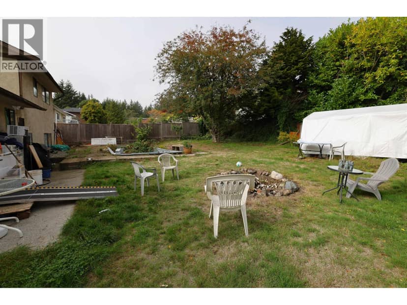 4356 Cameo Road, Sechelt, photo 2