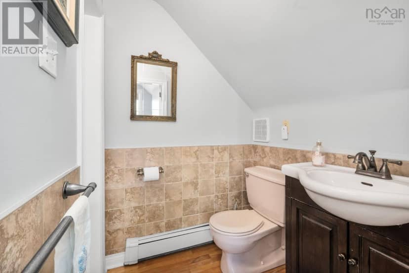3119 Ashburn Avenue — photo 17 of 40