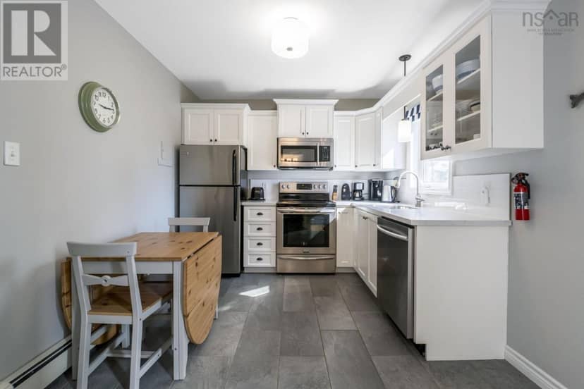 3119 Ashburn Avenue — photo 37 of 40