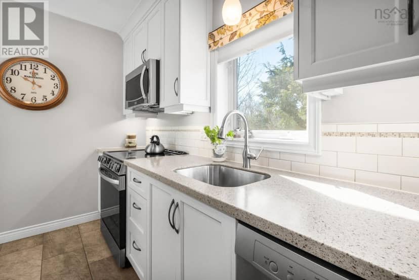 3119 Ashburn Avenue — photo 14 of 40