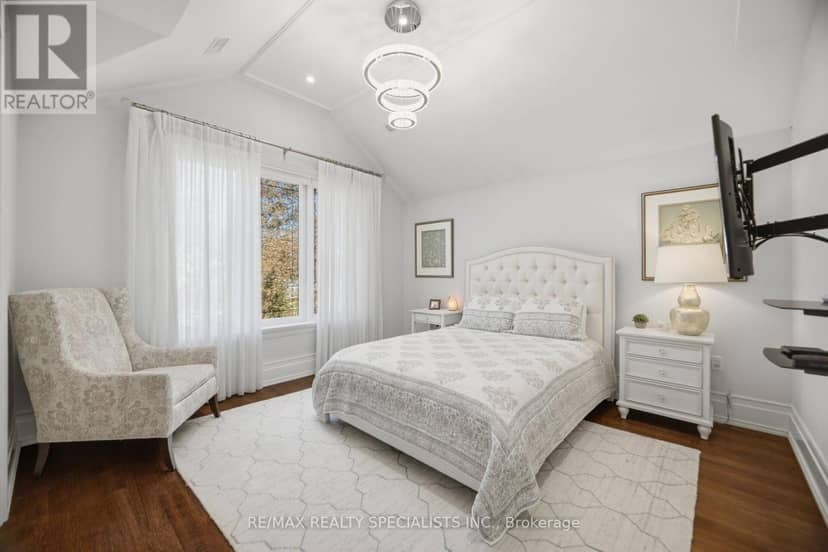 154 Burbank Drive — photo 33 of 40