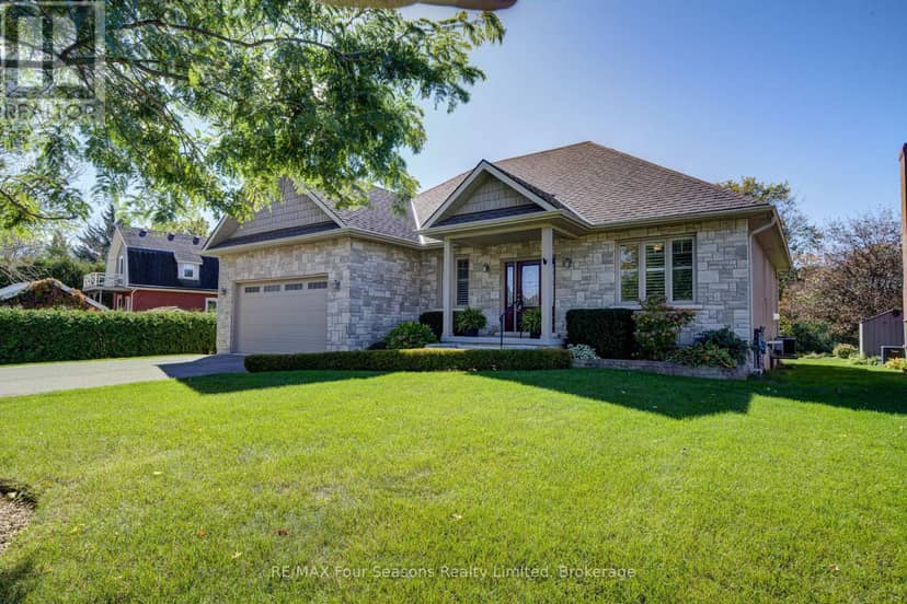 212 Pearson Street, Meaford, photo 2