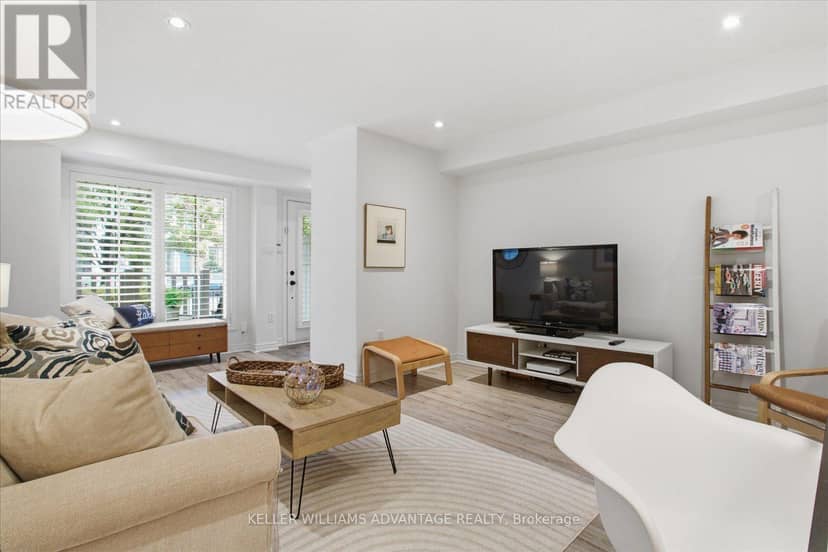 78 Woodbine Avenue, Toronto, photo 3