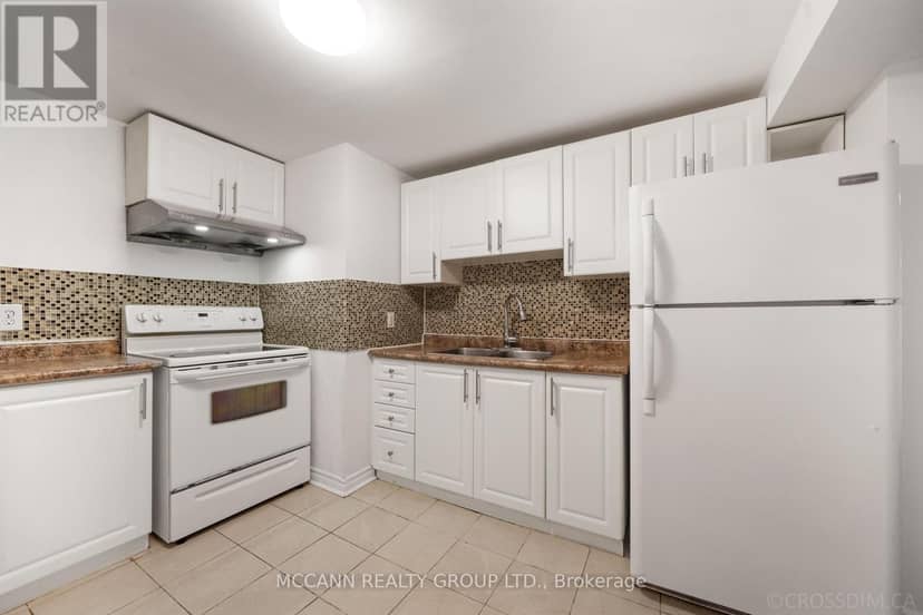 17 Barlow Road — photo 32 of 40
