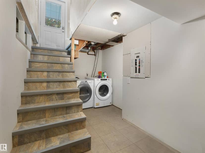 11142 71 AV NW — photo 19 of 36