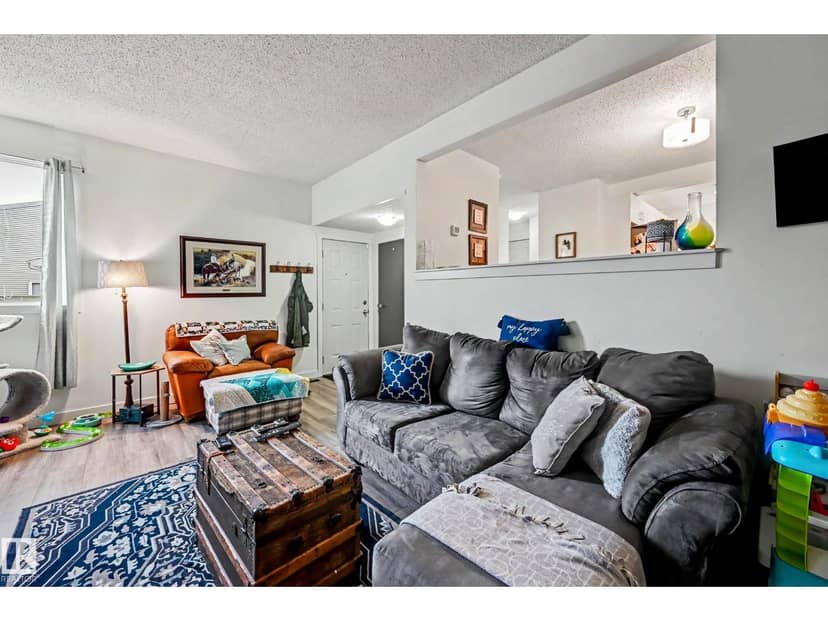 15 Akinsdale Gd — photo 14 of 31
