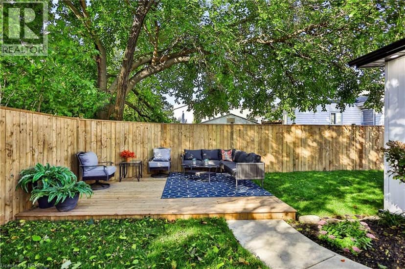 9 WALTER Street — photo 27 of 36