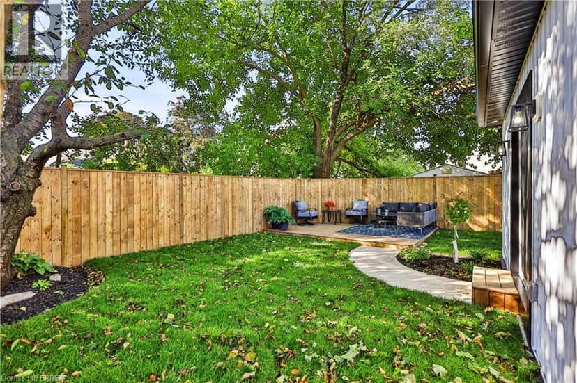 9 WALTER Street — photo 31 of 36