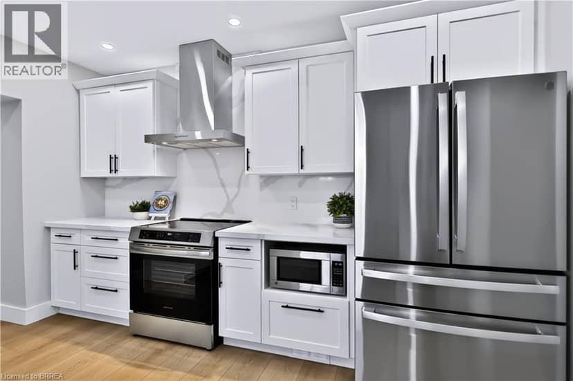 9 WALTER Street — photo 12 of 36