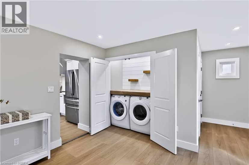 9 WALTER Street — photo 16 of 36