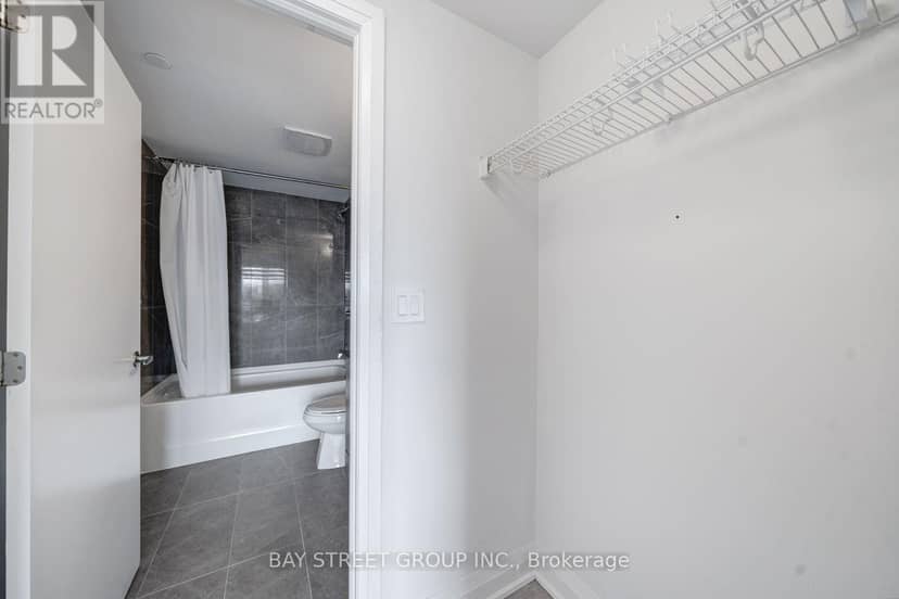 1011 - 58 Lakeside Terrace — photo 24 of 40