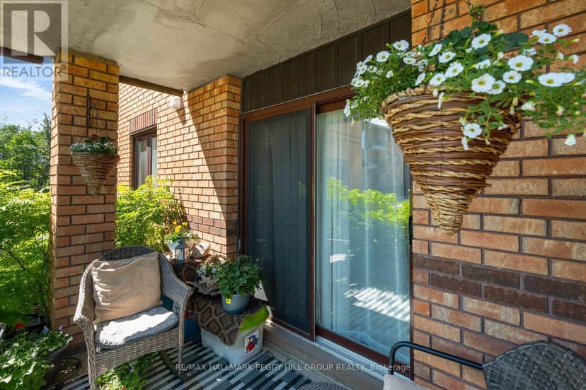 211 - 10B Coulter Street — photo 10 of 13