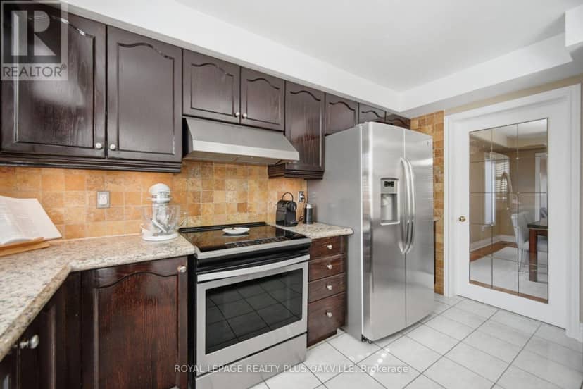 5892 Glen Erin Drive — photo 14 of 40