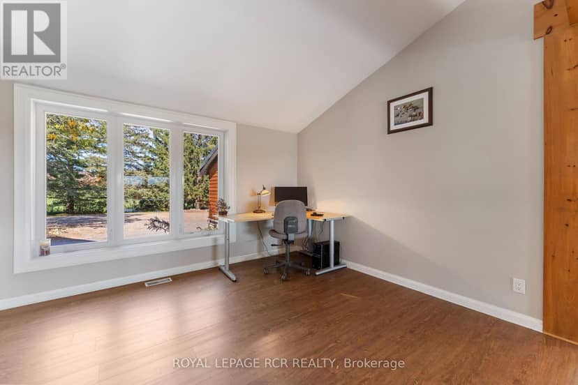 9121 Erin-Garafraxa Townline — photo 33 of 40