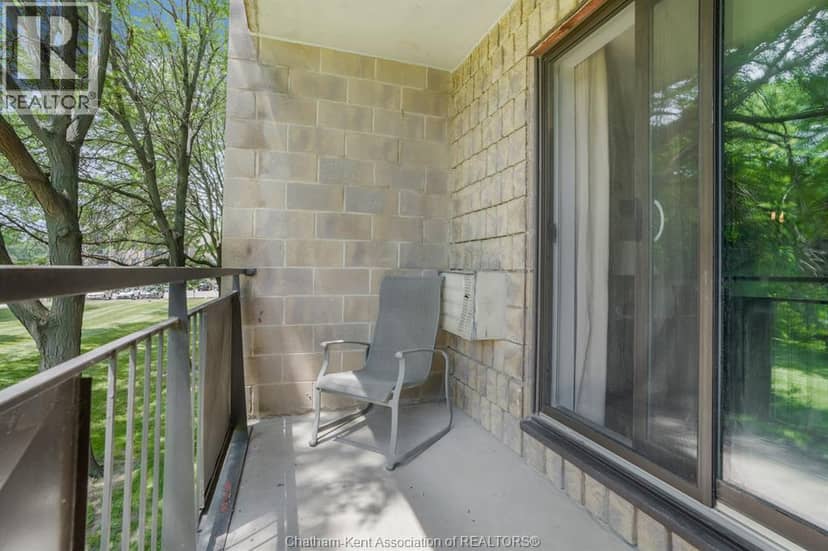150 PARK AVENUE East Unit# 211, Chatham, photo 3