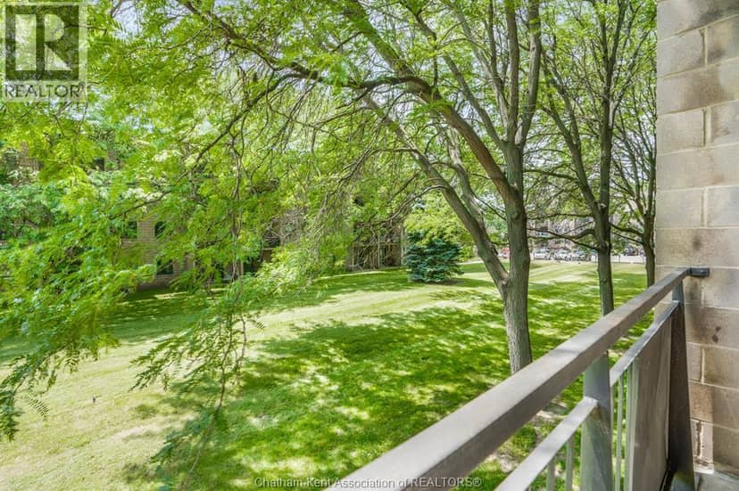 150 PARK AVENUE East Unit# 211, Chatham, photo 4