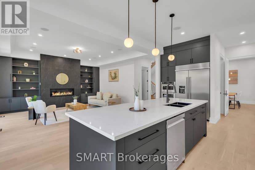 25 Cronin Drive — photo 3 of 36