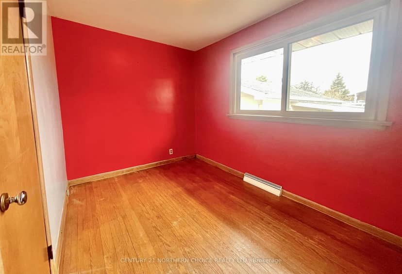 45 Dingwall Parkway — photo 18 of 28