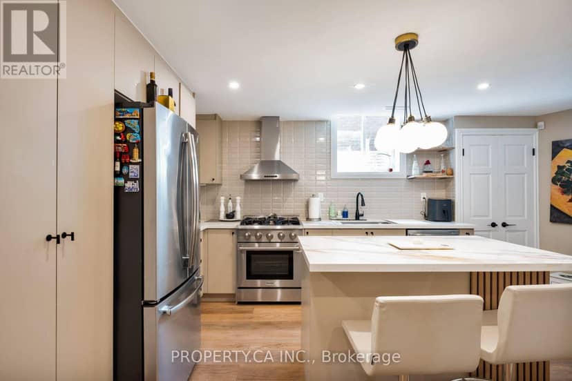 72 Devonsleigh Boulevard — photo 35 of 40